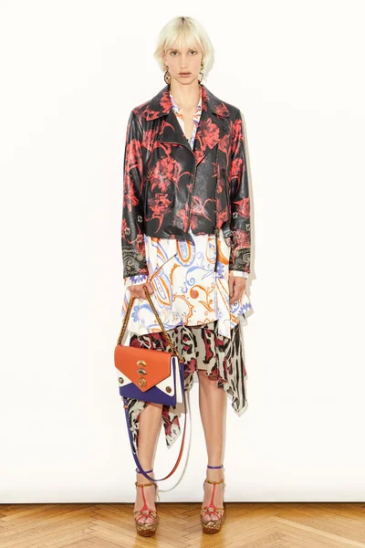 Look 25
